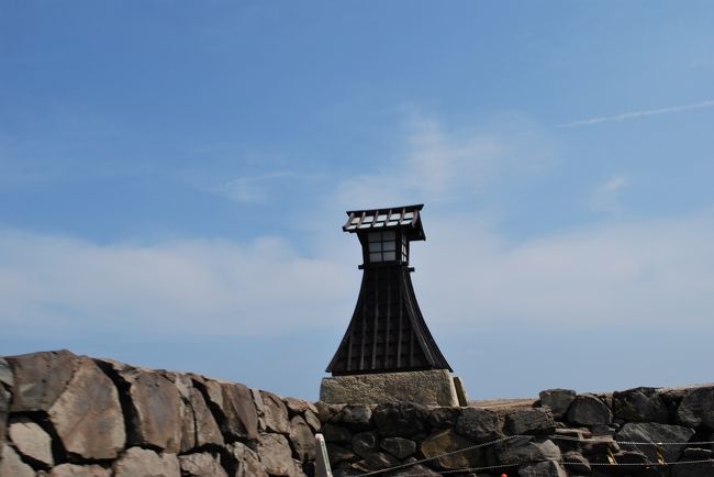 タクシーで平戸城へ，すでに1409．あとのこり39分．運転手がそれでも平戸城に行けるというので向かう．