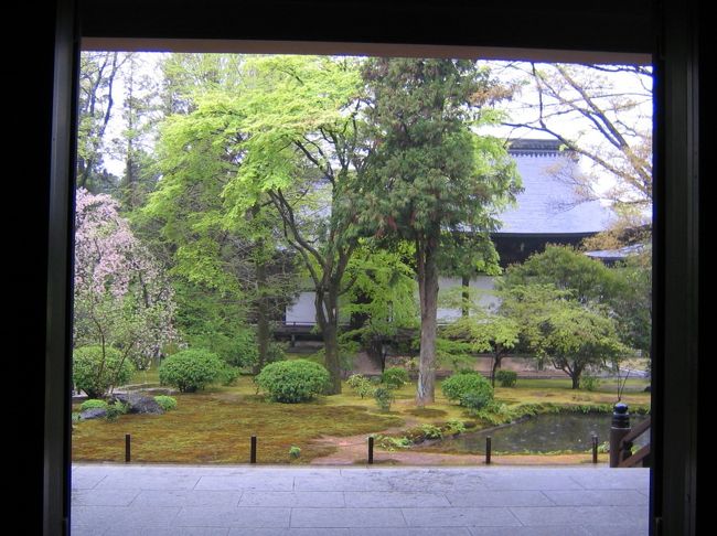 ここから撮影禁止です<br /><br />8枚セットの絵葉書を購入<br /><br />500円で、二種類ありました。