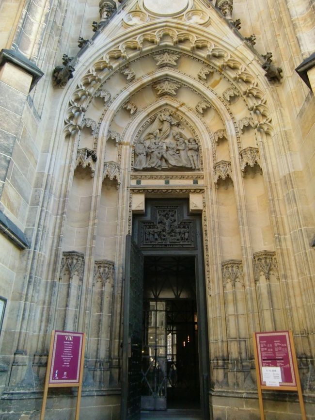 中へ入ります。