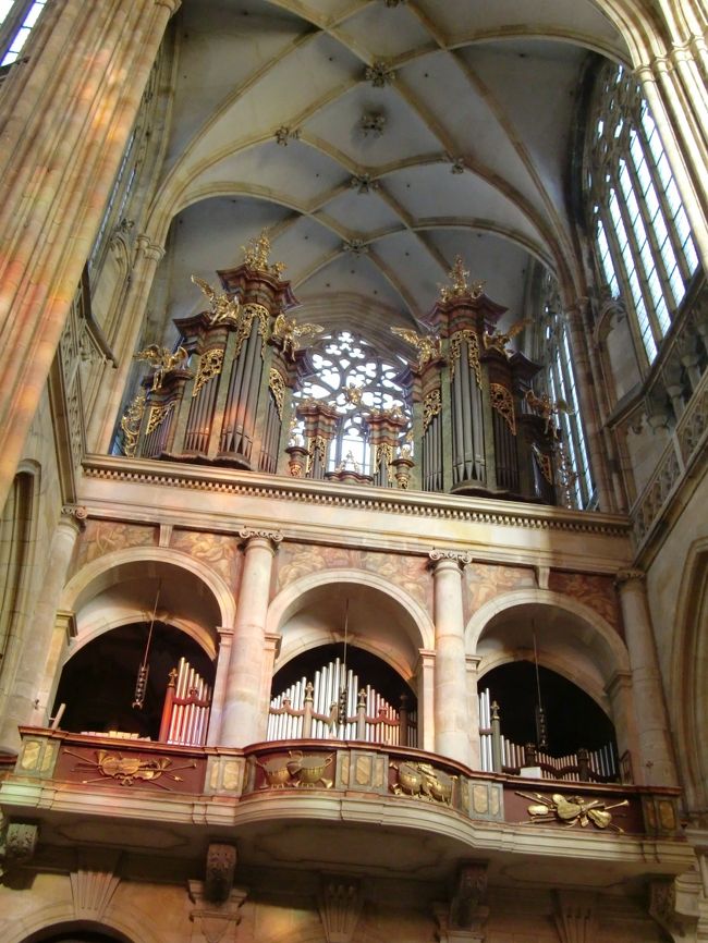 パイプオルガン