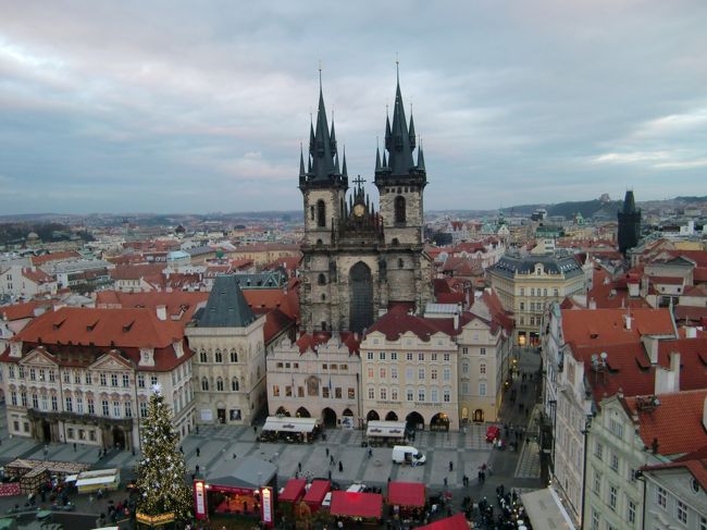 ティーン教会。<br /><br />タワーオブテラーみたいなんですよねぇ。