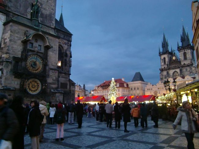 暗くなってきてまた雰囲気が変わってきました。