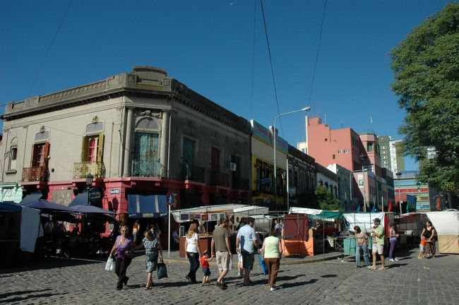 旅の全体像はこちらから<br />http://4travel.jp/traveler/-196-196-196-196/album/10300657/<br /><br />午後5時50分、カミニートに到着。<br />観光客であふれていました。