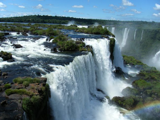 上の方から滝を見ました。<br />最後のバス停まで行くと、上から滝を見ることができます。