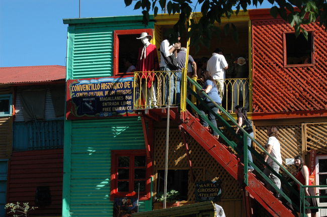 人がぞろぞろ入って行きますが？