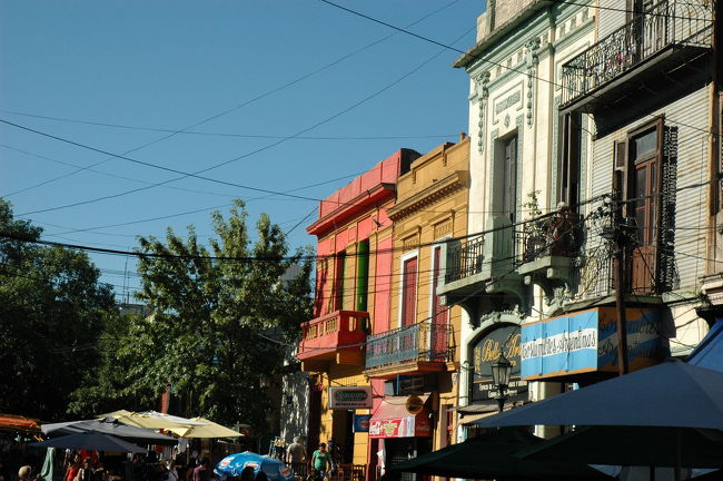 Del Valle Iberluceaの通りを北に進んでみます。