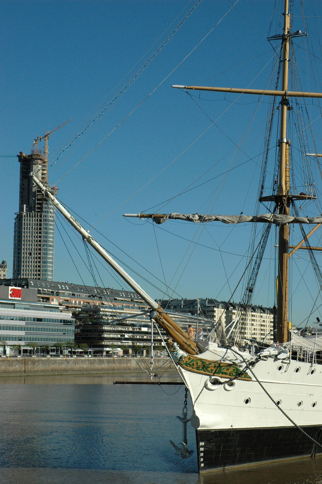 サルミエント大統領号博物館。<br />海軍船舶学校の練習帆船がそのまま博物館になっています。
