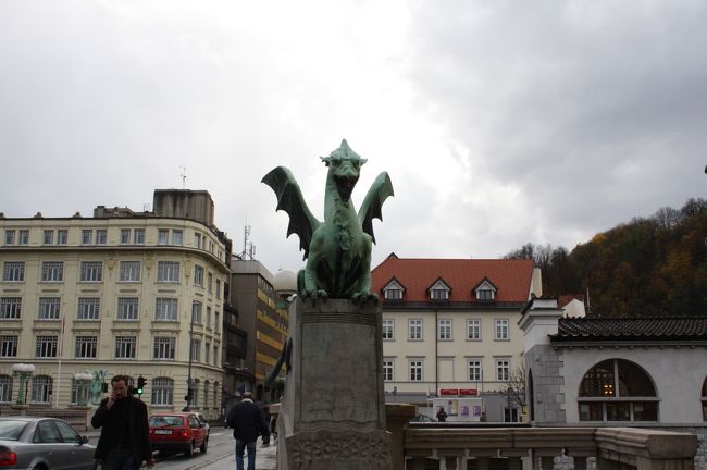 リュブリャナのシンボルのドラゴン