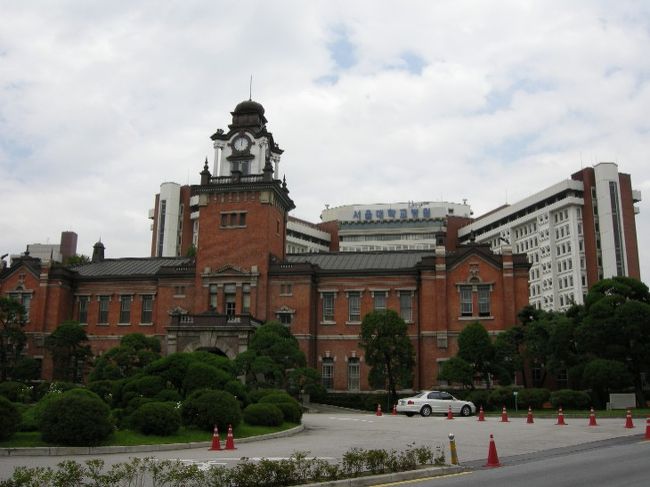 そろそろランチタイム！お腹が空いてきたので、ソウル大学病院を抜け、恵化方面へ。結構歩いて疲れた･･･