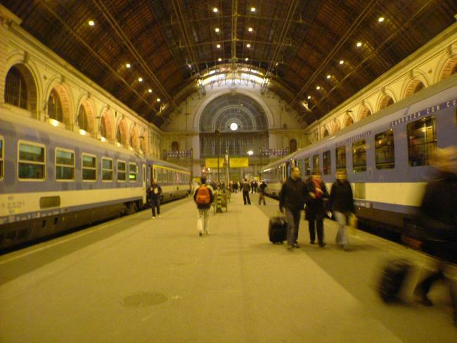 いじわる女主人ヘレナに追い出されたので<br />スイスへ向かうことにしました。