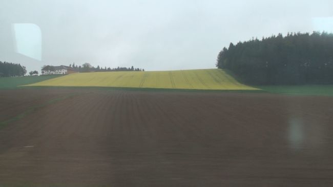 ウィーンに向かう列車の車窓