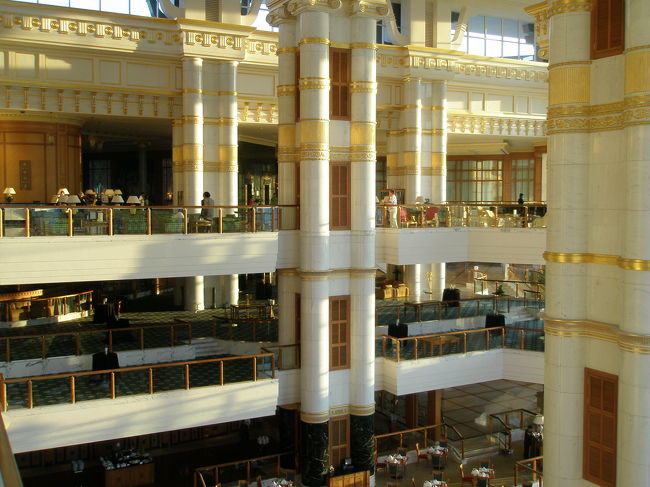 エンパイヤ・ホテルです。