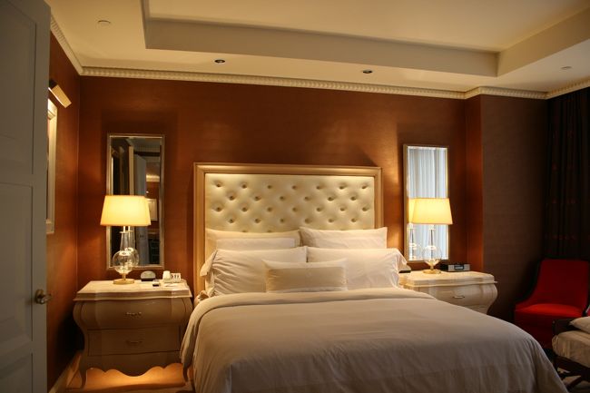 お部屋のベッドルーム。ちょっとお金持ちになった気分。