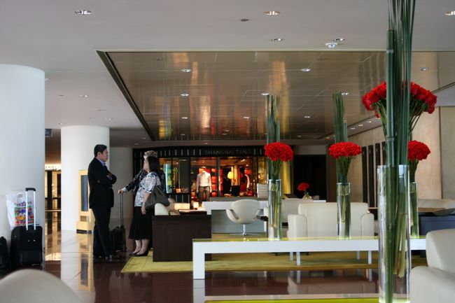 インターコンチネンタルのロビー