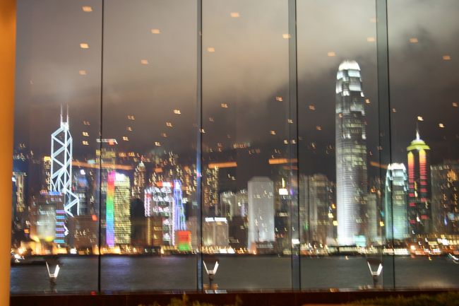 インターコンチのラウンジから見える夜景は最高です。