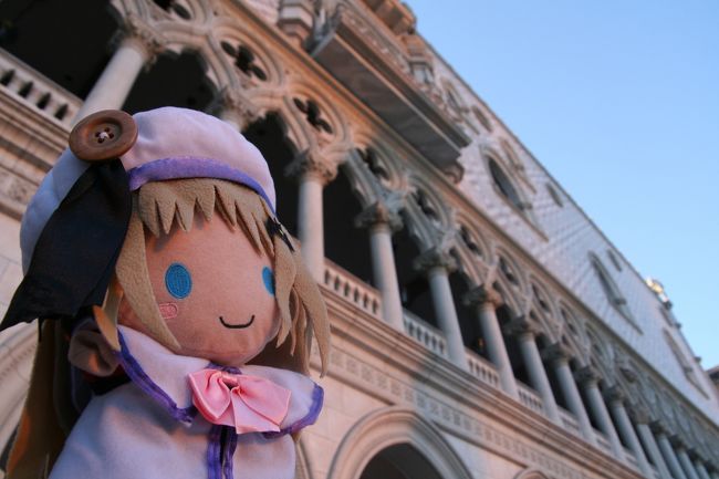 うろうろしながら、VENETIANへ。<br /><br />わふー。<br />この写真だけ見たら、ベネチアのドゥカーレ宮殿の前だって言っても信じてもらえそうです。<br />わふー。