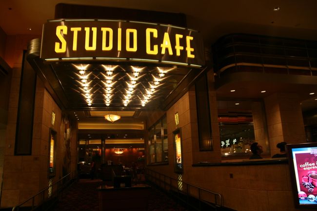 そして、MGM Grand内にあるSTUDIO CAFEへ。<br />