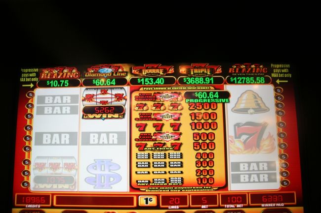 と、思ったら、そのまま次も！<br /><br />この1回だけで、ジャックポット2回当たりです。