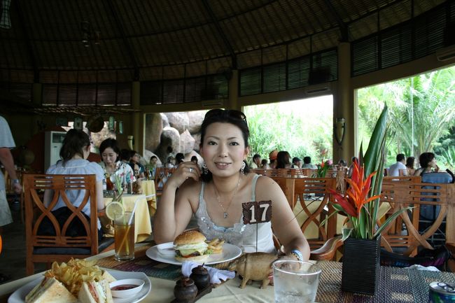 美味しいハンバーガーセット♪お肉がジューシーで本当に美味しいです。お買い得だしお勧め♪