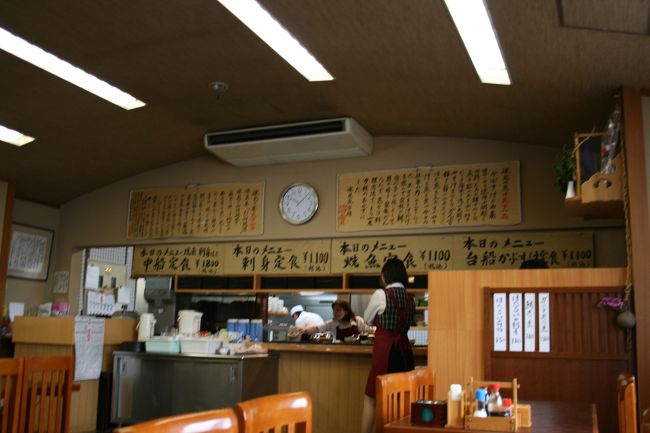 氷見漁港の海寶、多くの人でにぎわってました。お汁が絶品。