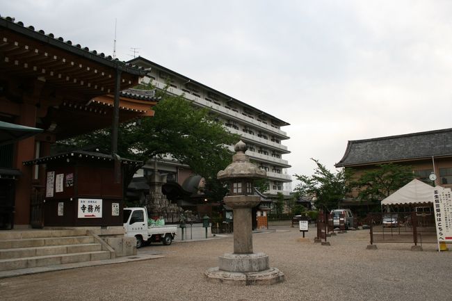 壬生寺。新撰組がしのばれます。