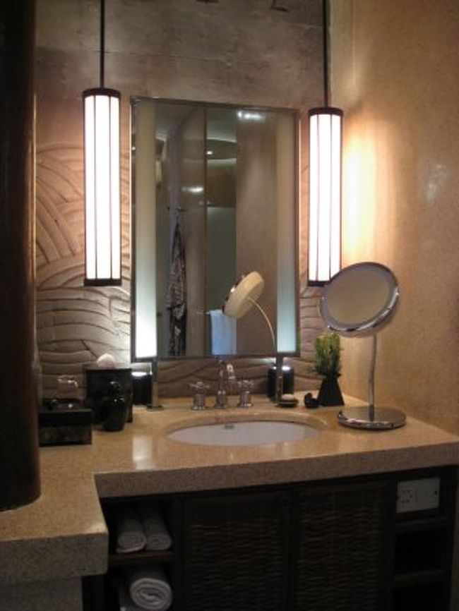 洗面台。左右に二つあります。