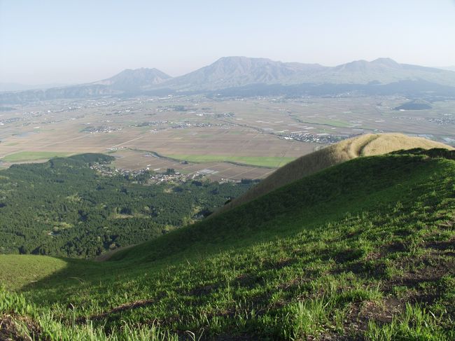 大観峰から阿蘇五岳を望む