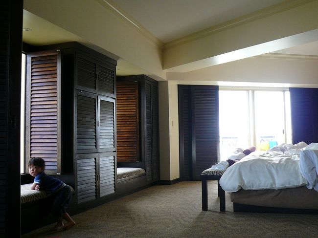 ホテルの部屋。<br />今年もアウトリガーを選択。