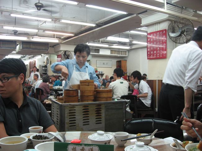 昔なつかしいワゴン式です☆