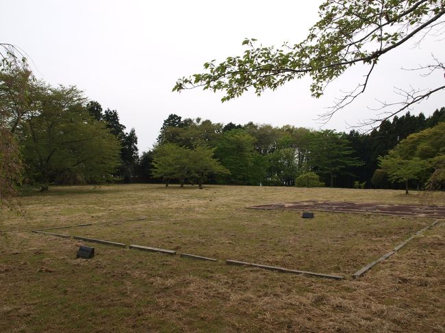 【六月坂地区役所跡】