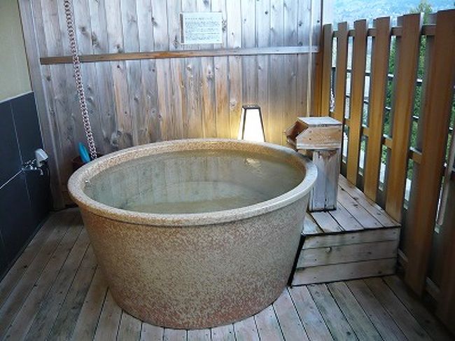 個室ベランダに露天風呂温泉