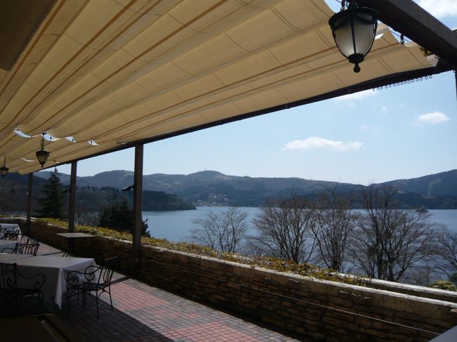 芦の湖畔の小田急山のホテル<br />景色がすばらしい