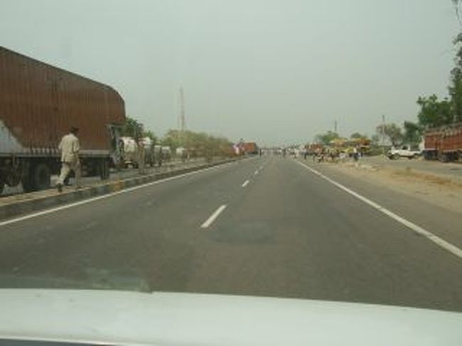 無事、事故の前に出れました。<br />何があったのだろう・・・？