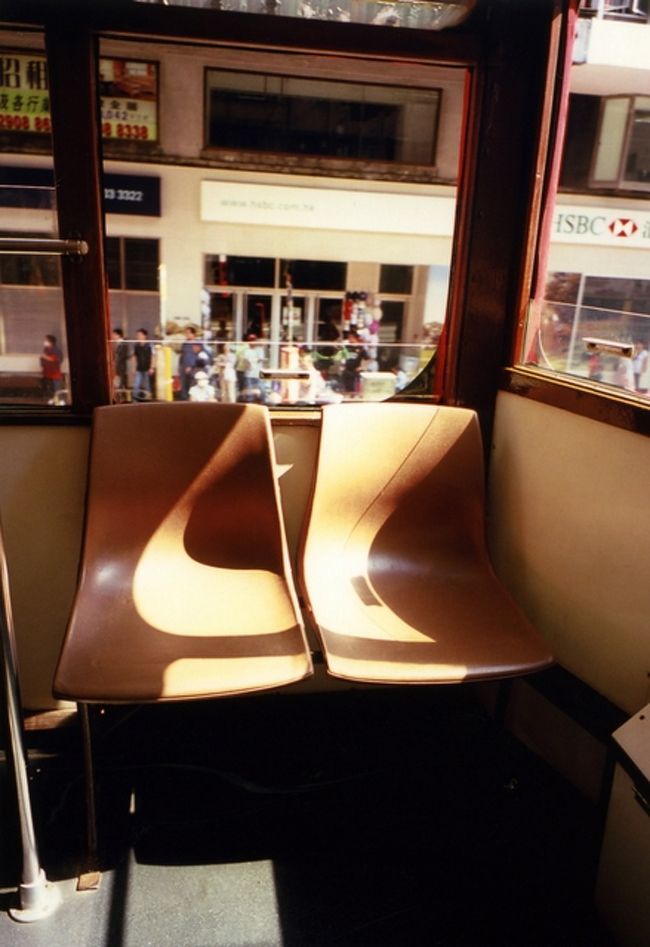 トラム2階の最前列で。<br /><br />＜NATURA BLACK F1.9＞<br />フィルム:フジのポジフィルム100