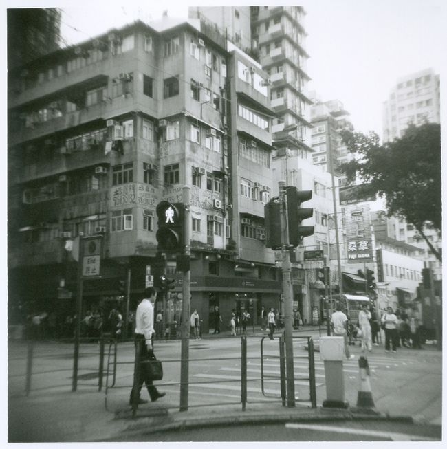 ＜HOLGA＞<br />フィルム:モノクロネガ