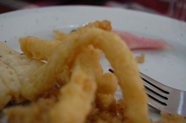 いかのフライ、カラマリマクリーです。イカの天ぷら？おいしい！