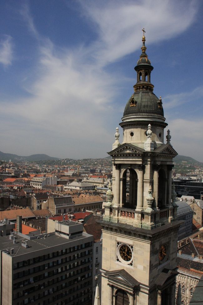 展望台に登れば市内を360度見渡せる。