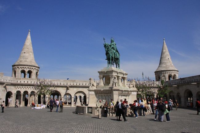 漁夫の砦<br /><br />昔漁師組合がこの地を守っていたことからついた名前。ペストの街を一望できる美しい展望台。