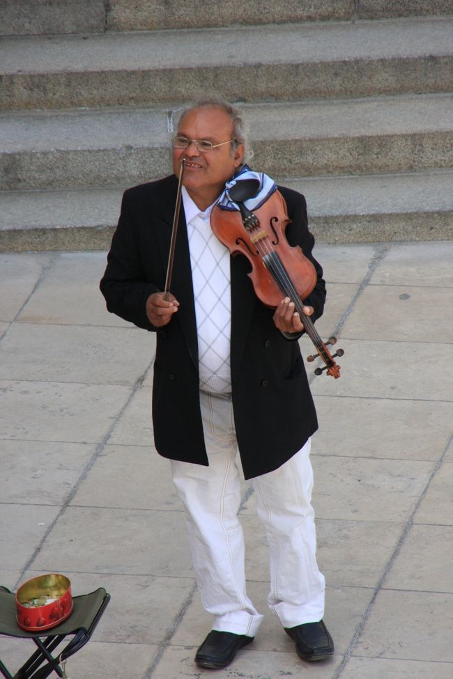 腕前は愛嬌でカバー。