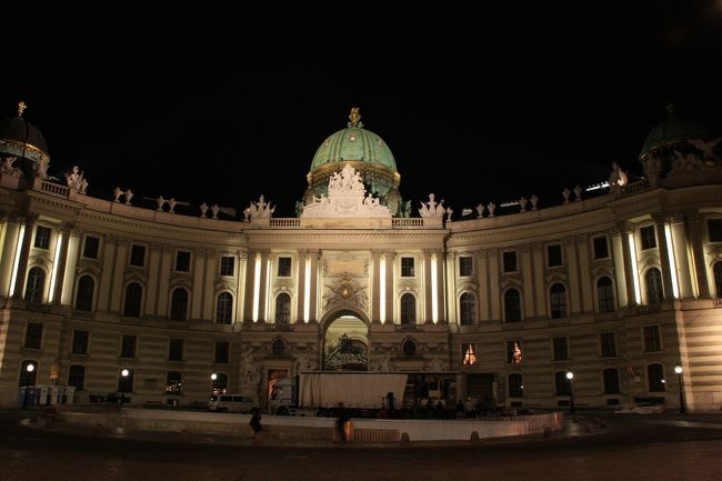 王宮(ホーフブルク)ミヒャエル門