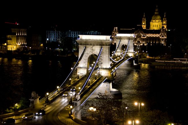 （日付は変わっていますが）王宮の丘に登って撮影もしています。ここは途中のケーブルカー路線にかかる橋の上から撮影したものです。