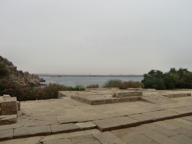 アスワンダムも眺めれて。<br /><br />ちなみに、アスワンダムとアスワンハイダムは別だそうだ。