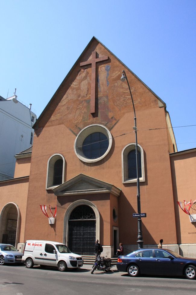 カプツィーナー教会<br /><br />地下にハプスブルク家の歴代納骨堂がある。