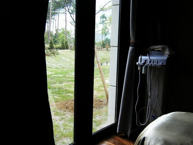 １階にあるのでお部屋から見た池がすぐそこにあります