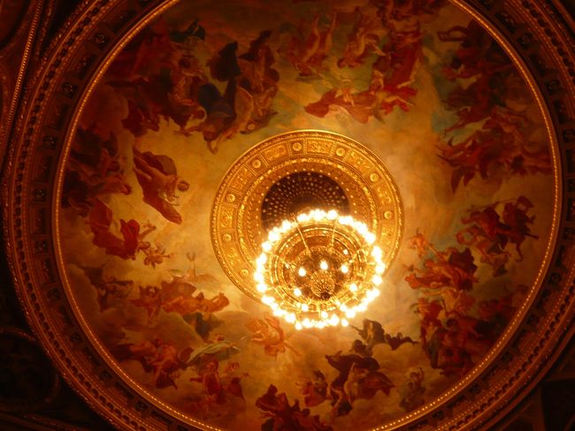 　オペラが始まってしまうと、写真を撮れないので、いまのうちにぱちぱち。