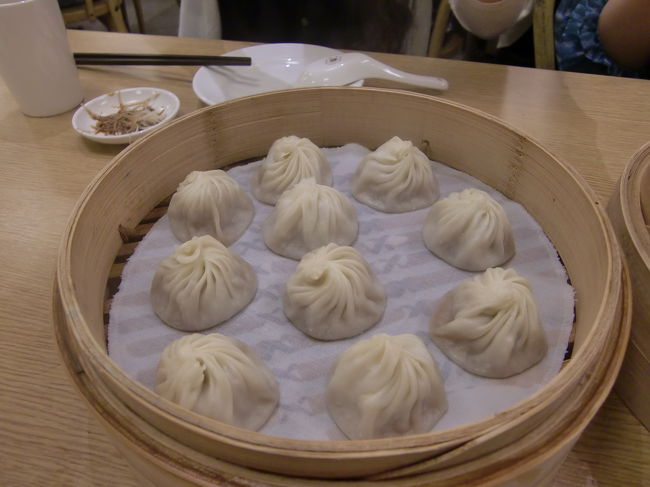 ディンタイフォンの小龍包。