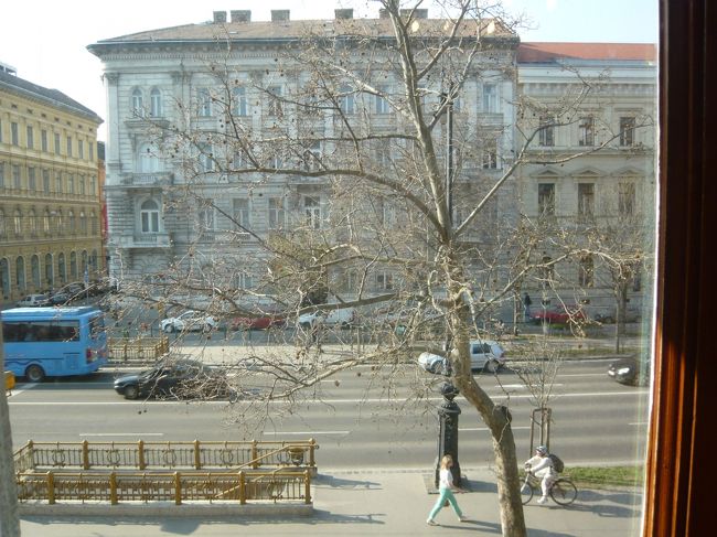 　この部屋の窓から。<br />　リストも見ていた風景です。