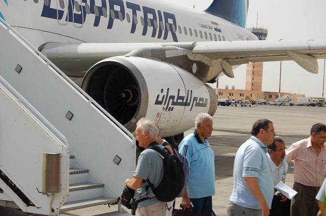 あっという間にアスワン到着。