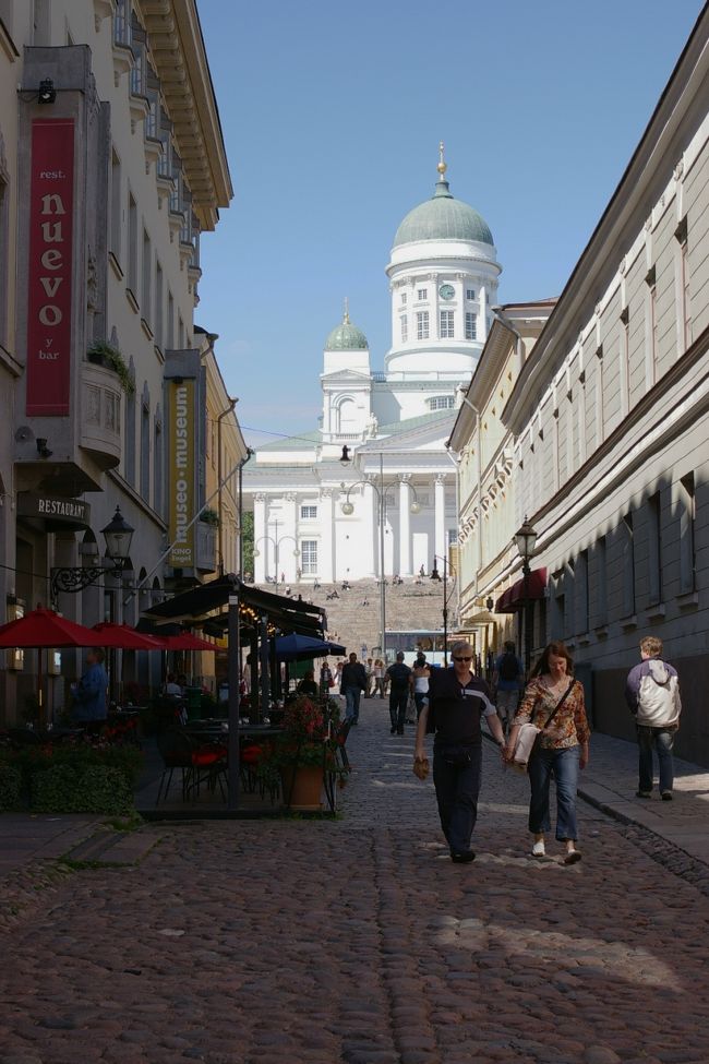 ヘルシンキ大聖堂へと向かう。