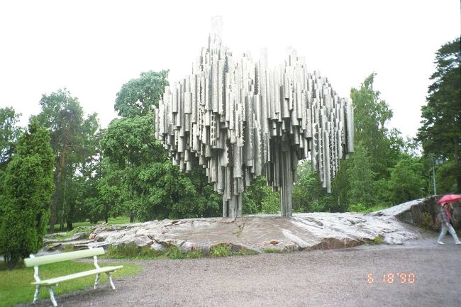 1990年撮影、今回の見学と大分変わっていました。<br />シベリウス公園